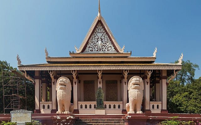 Wat Phnom Temple in Phnom Penh, Cambodia. (CC BY-SA Marcin Konsek, Wikimedia Commons) Wat Phnom Temple in Phnom Penh, Cambodia. (CC BY-SA Marcin Konsek, Wikimedia Commons)