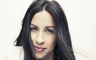 Alanis Morissette returns to Israel this summer for a one-night show at Live Park Rishon Courtesy Williams Hirakawa)