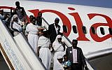 Ethiopian Falash Mura arrive at Ben Gurion airport, outside Tel Aviv on August 28, 2013. (Miriam Alster/Flash90)