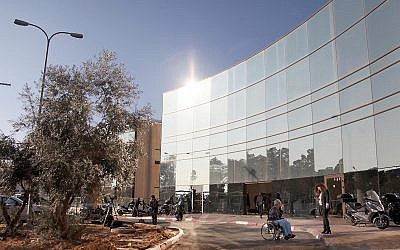 The Sheba Medical Center in Tel Hashomer, January 2, 2014. (Gideon Markowicz/Flash90)