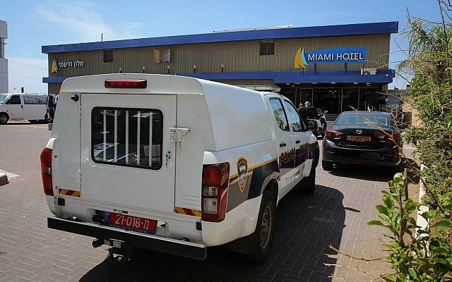 Israeli police at the Miami Hotel where an infant drowned in a bathtub, in the southern Israeli city of Ashdod, on April 2, 2018. (Flash90) Israeli police at the Miami Hotel where an infant drowned in a bathtub, in the southern Israeli city of Ashdod, on April 2, 2018. (Flash90)