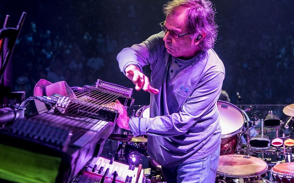 Dead n Co photographed at Shoreline Amphitheatre in Mountain View, California, June 3, 2017. (©Jay Blakesberg)