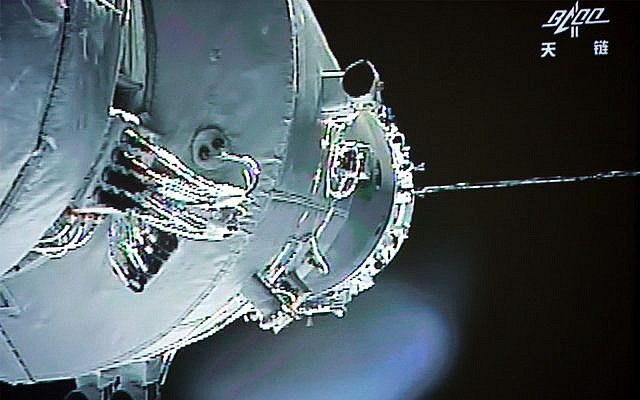 The Shenzhou-10 manned spacecraft is seen while conducting docking with the orbiting Tiangong-1 space module, June 13, 2013. (Beijing Aerospace Control Center/Xinhua via AP, File) The Shenzhou-10 manned spacecraft is seen while conducting docking with the orbiting Tiangong-1 space module, June 13, 2013. (Beijing Aerospace Control Center/Xinhua via AP, File)
