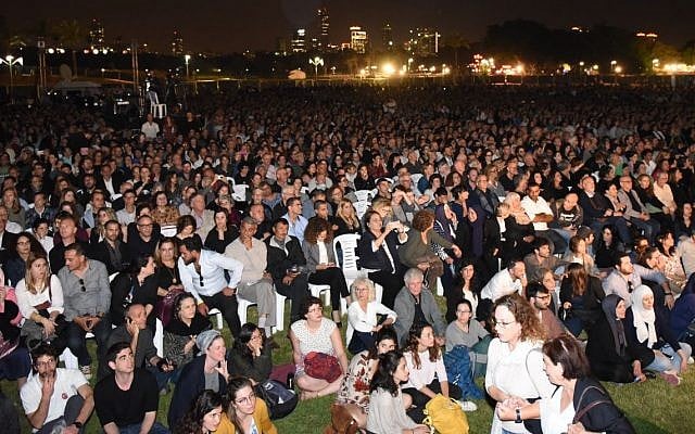 Thousands attend a joint Israeli-Palestinian Memorial Day service at Tel Aviv's Hayarkon Park on April 16, 2018. (Rami Ben-Ari/Combatants for Peace) Thousands attend a joint Israeli-Palestinian Memorial Day service at Tel Aviv's Hayarkon Park on April 16, 2018. (Rami Ben-Ari/Combatants for Peace)