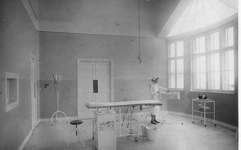 Nurse Rivka Wolkenstein-Ezer, who graduated in the first nursing school class, in a newly established Tel Aviv Hadassah hospital in 1920. (Hadassah)