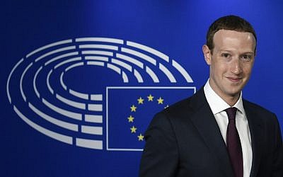 Facebook CEO Mark Zuckerberg arrives at the European Parliament, prior to his interview on the data privacy scandal on May 22, 2018 at the European Union headquarters in Brussels.  (AFP PHOTO / JOHN THYS)