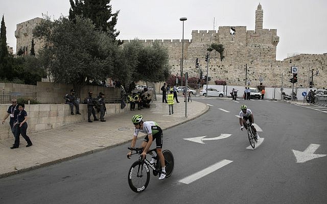 Cyclists warm up prior to the time trials at the start of 2018 Giro d'Italia, Tour of Italy cycling race, in Jerusalem, Friday, May 4, 2018. (AP Photo/Sebastian Scheiner)