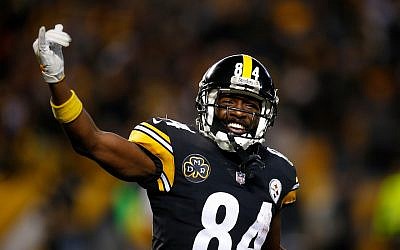 Pittsburgh Steelers wide receiver Antonio Brown shown during a game against the Green Bay Packers at Heinz Field in Pittsburgh, on November 26, 2017. (Justin K. Aller/Getty Images via JTA)