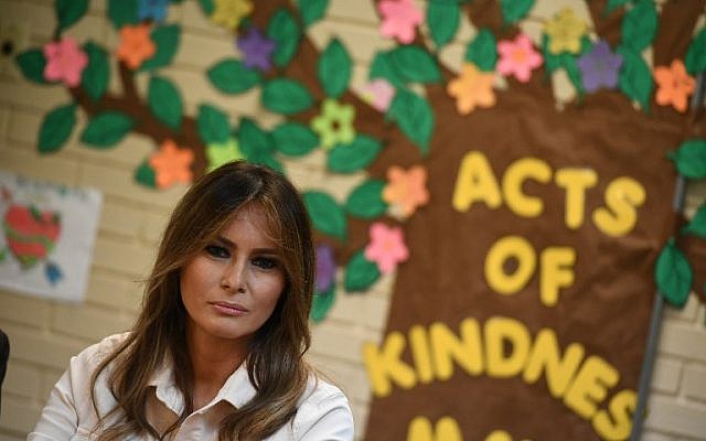 US First Lady Melania Trump takes part in a roundtable discussion at Luthern Social Services of the South's Upbring New Hope Children Center in McAllen, Texas on June 21, 2018. (AFP PHOTO / MANDEL NGAN) US First Lady Melania Trump takes part in a roundtable discussion at Luthern Social Services of the South's Upbring New Hope Children Center in McAllen, Texas on June 21, 2018. (AFP PHOTO / MANDEL NGAN)