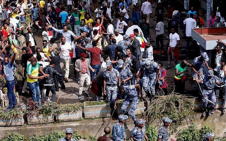 Onlayn ginekolog kafedrasida porno