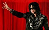 In this photo taken on March 5, 2009 US popstar Michael Jackson addresses a press conference at the O2 arena in London. (AFP PHOTO / Carl DE SOUZA)