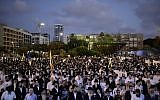 A Chabad rally in Rabin square in Tel Aviv, July 10, 2016. (Tomer Neuberg/FLASH90)