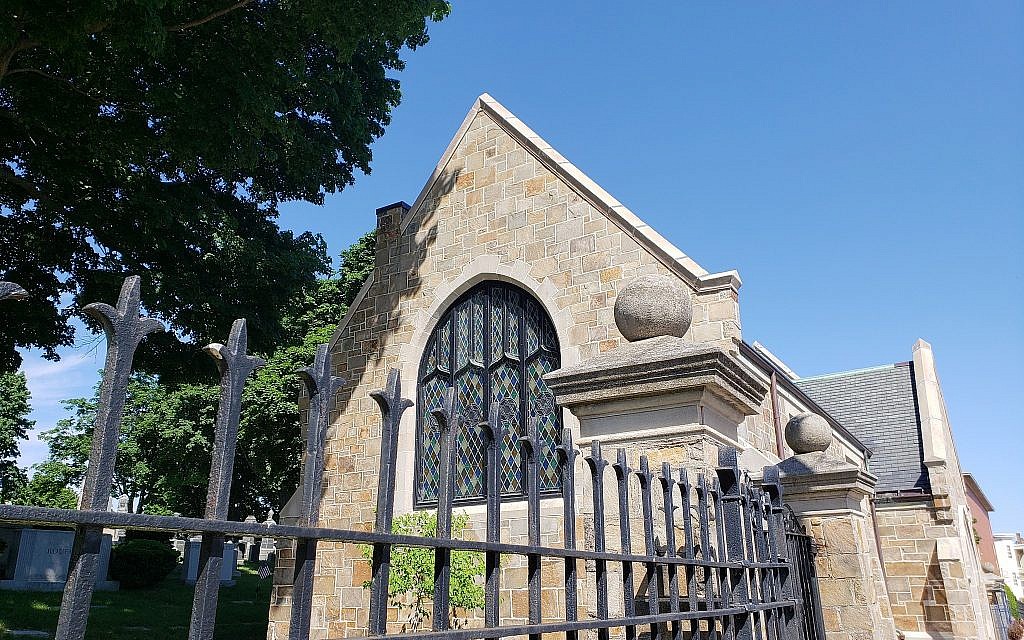 Viewed from Wordsworth Street in East Boston, Massachusetts, the burial chapel of Ohabei Shalom Cemetery, June 10, 2018 (Matt Lebovic/The Times of Israel(