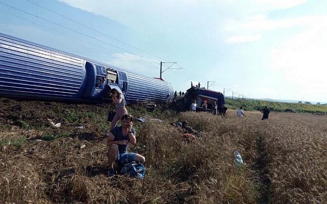 Survivors of a train derailment in Corlu, in the Turkish province of Tekirdag, on July 8, 2018, that killed at least 10 and left some 73 injured. (AFP Photo/DHA) Survivors of a train derailment in Corlu, in the Turkish province of Tekirdag, on July 8, 2018, that killed at least 10 and left some 73 injured. (AFP Photo/DHA)