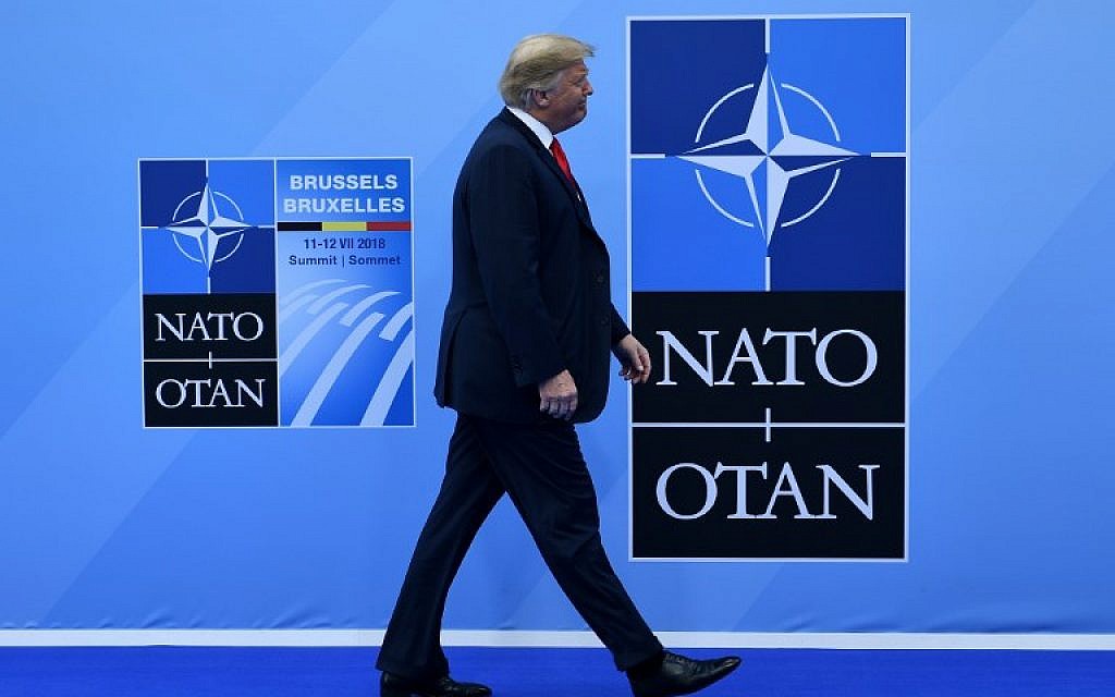 US President Donald Trump arrives to attend the NATO (North Atlantic Treaty Organization) summit, in Brussels, on July 11, 2018.  (AFP PHOTO / Brendan Smialowski)