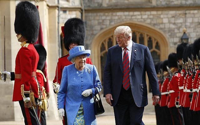 US President Donald Trump (r) with Queen Elizabeth II, inspecting the Guard of Honour at Windsor Castle in Windsor, England, July 13, 2018. (AP Photo/Pablo Martinez Monsivais) US President Donald Trump (r) with Queen Elizabeth II, inspecting the Guard of Honour at Windsor Castle in Windsor, England, July 13, 2018. (AP Photo/Pablo Martinez Monsivais)