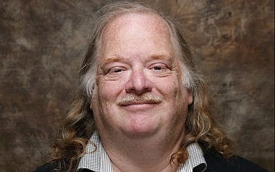 In this photo from January 26, 2015, Jonathan Gold, poses at the LA Times photo and video studio at the Sundance Film Festival, in Park City, Utah. (Jay L. Clendenin /Los Angeles Times via AP)