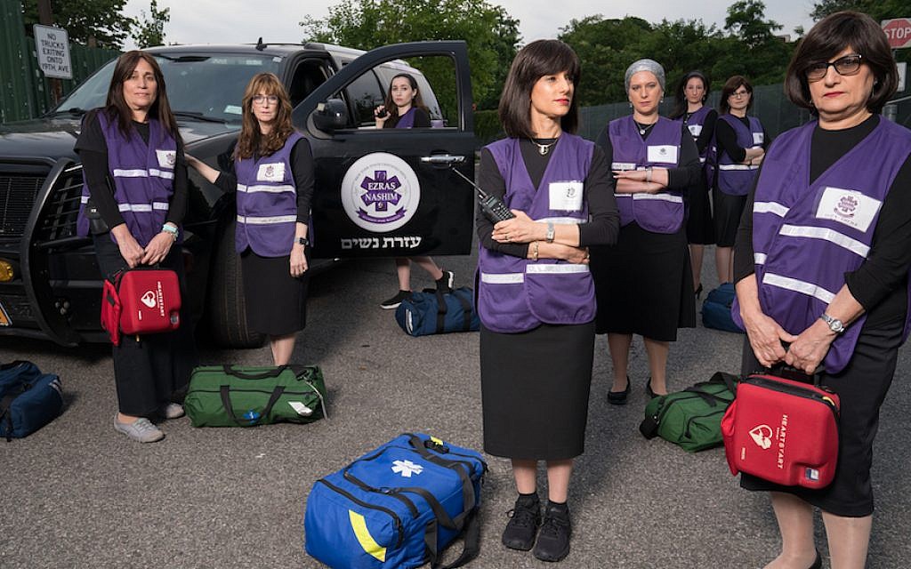 Rachel Freier, center, is the protagonist of '93Queen.' (Julieta Cervantes/via JTA)