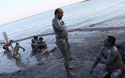 The rescued Chilean miners during a visit to Israel in 2011. (Kobi Gideon / FLASH90)