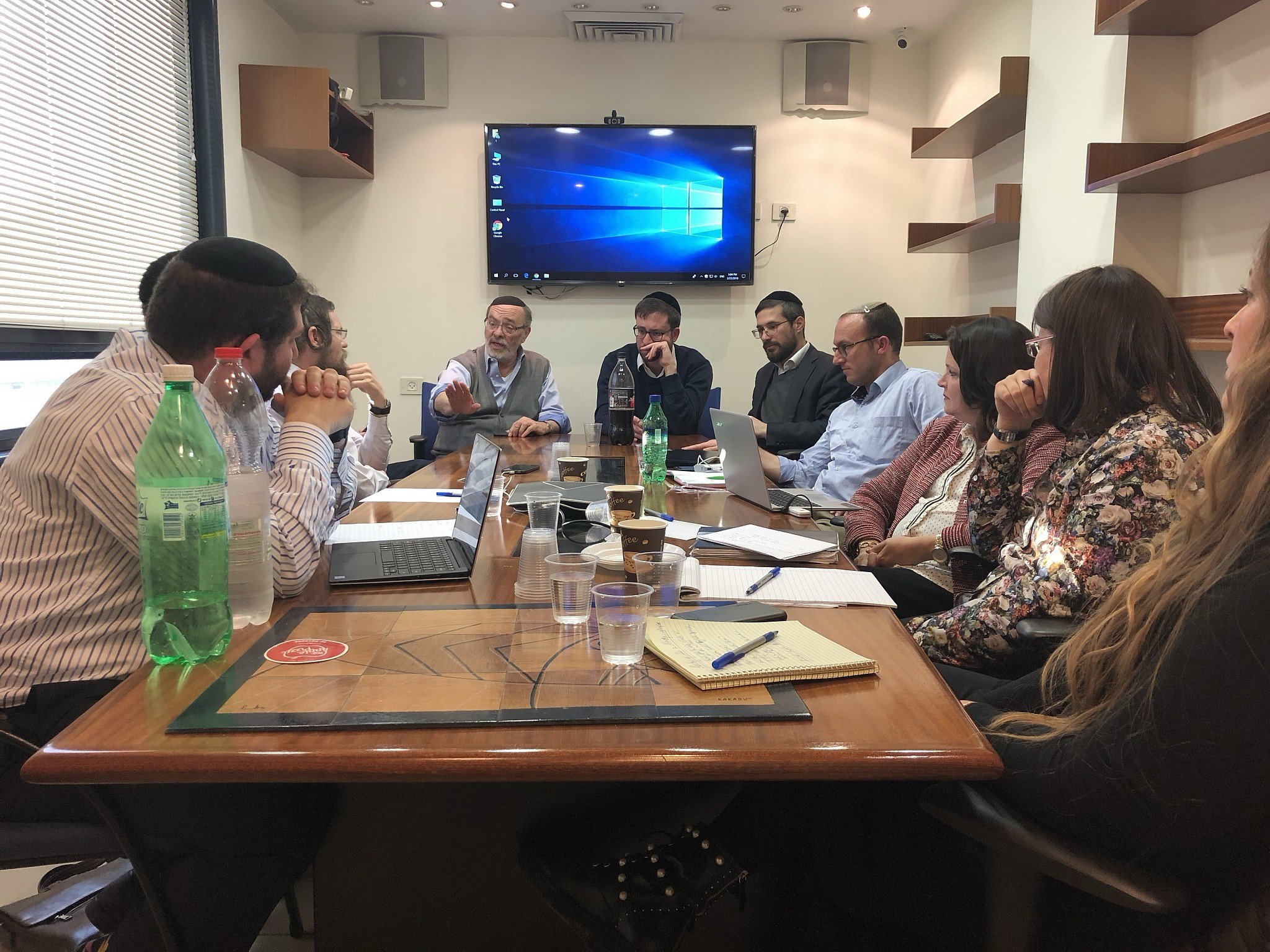 Mushuk orgazmni ushlaydi