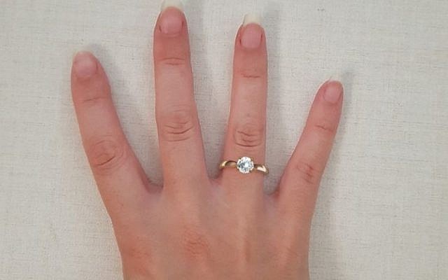 This hand with a ring shows how the artificial reality of Inova works -- helping make choosing online jewelry a more realistic experience (Artem Soundelzon) This hand with a ring shows how the artificial reality of Inova works -- helping make choosing online jewelry a more realistic experience (Artem Soundelzon)