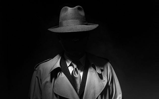 Illustrative image of a spy. (cyano66; iStock by Getty Images)
