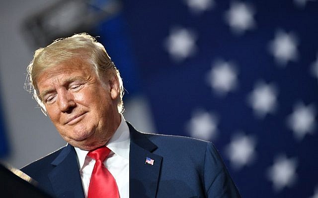 US President Donald Trump speaks during a rally at Olentangy Orange High School in Lewis Center, Ohio, on August 4, 2018. (AFP PHOTO / MANDEL NGAN) US President Donald Trump speaks during a rally at Olentangy Orange High School in Lewis Center, Ohio, on August 4, 2018. (AFP PHOTO / MANDEL NGAN)