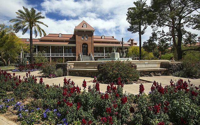 This photo from April 6, 2017, shows Old Main on the University of Arizona campus in Tucson, Arizona. (Ron Medvescek/Arizona Daily Star via AP) This photo from April 6, 2017, shows Old Main on the University of Arizona campus in Tucson, Arizona. (Ron Medvescek/Arizona Daily Star via AP)