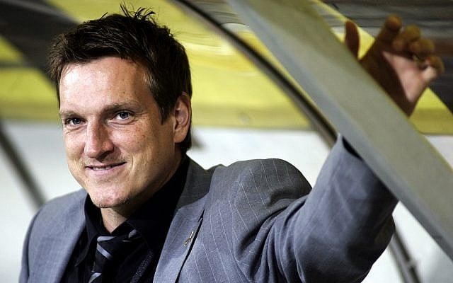 Austria's national soccer team manager Andreas Herzog prior to a friendly soccer match between Austria and Ivory Coast in Innsbruck, Austria, October 17, 2007. (Kerstin Joensson/AP) Austria's national soccer team manager Andreas Herzog prior to a friendly soccer match between Austria and Ivory Coast in Innsbruck, Austria, October 17, 2007. (Kerstin Joensson/AP)