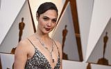 Gal Gadot arrives for the Oscars ceremony at the Dolby Theater in Los Angeles, March 4, 2018, (Jordan Strauss/Invision/AP)