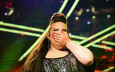 2018 Eurovision winner Netta Barzilai performs at Tel Aviv's Rabin Square on May 14, 2018. (Tomer Neuberg/Flash90)