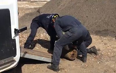 French sappers in Rouen city center defuse World War II bomb on August 12, 2018. (Screen capture: Twitter)