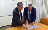 Defense Minister Avigdor Liberman (R) meets with US National Security Adviser John Bolton in Jerusalem on August 20, 2018. (Ariel Hermoni/Defense Ministry)