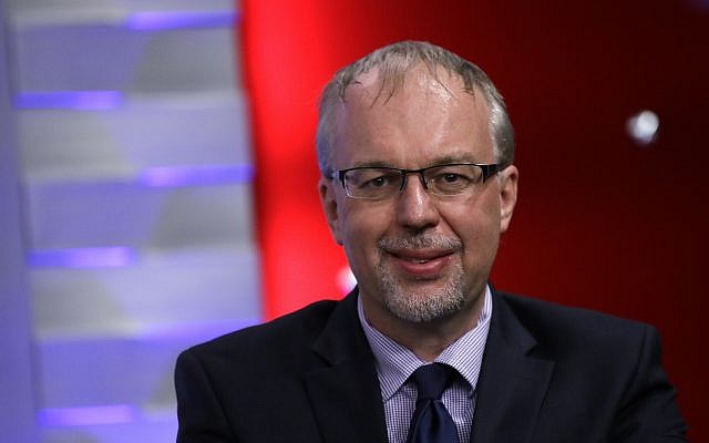 Levi Sanders prior to a debate for Democratic hopefuls in New Hampshire's 1st Congressional District at the Institute of Politics at St. Anselm College in Manchester, NH, September 5, 2018. (Charles Krupa/AP)