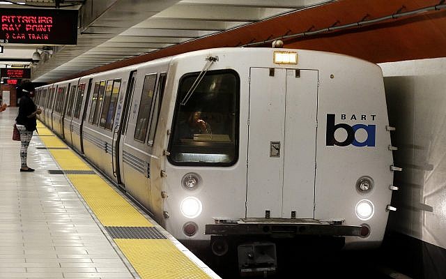 Illustrative image of a Bay Area Rapid Transit train arriving at a station in Oakland, California, October 15, 2013. (Ben Margot/AP) Illustrative image of a Bay Area Rapid Transit train arriving at a station in Oakland, California, October 15, 2013. (Ben Margot/AP)