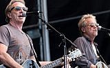 Dewey Bunnell (left) and Gerry Beckley of America, the 1970s-era band performing in Caesarea on October 9 and 10, 2018 (Official Facebook page)