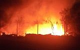 Fire at the Einot Tsukim nature reserve close to the Dead Sea, September 11, 2018 (Police Spokesperson's Unit)