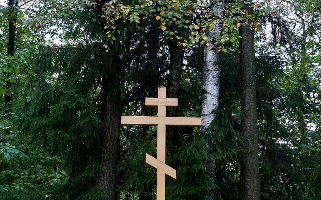A photo taken on September 28 shows the forested area near Moscow known as Kommunarka where historians believe Stalin's NKVD secret police killed and buried more than 6,000 people in 1937-41. (AFP Photo/Andrei Borodulin) A photo taken on September 28 shows the forested area near Moscow known as Kommunarka where historians believe Stalin's NKVD secret police killed and buried more than 6,000 people in 1937-41. (AFP Photo/Andrei Borodulin)