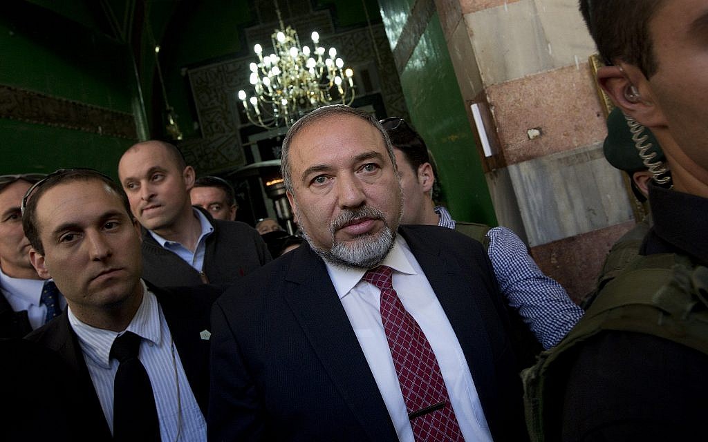 Avigdor Liberman, center, visits the Tomb of the Patriarchs in the West Bank city of Hebron on January 14, 2013. (AP Photo/Bernat Armangue) Avigdor Liberman, center, visits the Tomb of the Patriarchs in the West Bank city of Hebron on January 14, 2013. (AP Photo/Bernat Armangue)