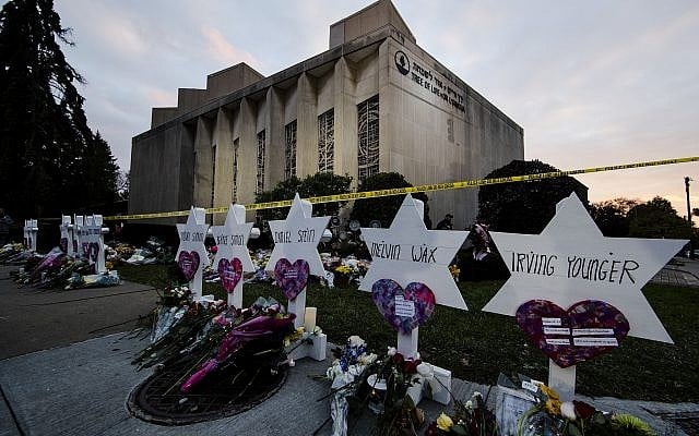 A makeshift memorial stands outside the Tree of Life Synagogue in the aftermath of a deadly shooting at the in Pittsburgh, October 29, 2018. (Matt Rourke/AP) A makeshift memorial stands outside the Tree of Life Synagogue in the aftermath of a deadly shooting at the in Pittsburgh, October 29, 2018. (Matt Rourke/AP)
