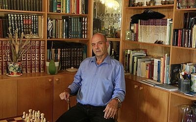 Avi Arieli at home in Kfar Adumim in the West Bank settlement on October 21, 2018. (Jacob Magid/Times of Israel)