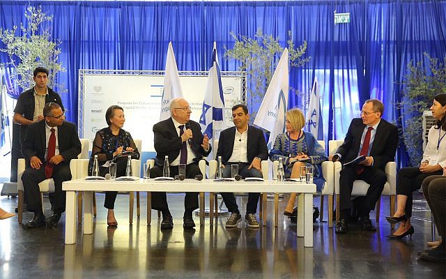 President Rivlin (seated, third left) at the inauguration of the program in Jerusalem to boost Arab and, Haredim in the Israeli tech sector. (Yanai-Rubaja) President Rivlin (seated, third left) at the inauguration of the program in Jerusalem to boost Arab and, Haredim in the Israeli tech sector. (Yanai-Rubaja)