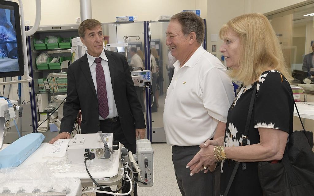 Prof. Chaim Lotan, left, Howard Milstein, and President of Hadassah, the Women's Organization Ellen Hershkin at the dedication of the Irma and Paul Milstein Heart Center at Hadassah Ein Kerem, Friday, October 12, 2018. (Courtesy)