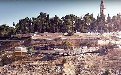 Artist's impression of a cable car crossing Jerusalem's Hinnom Valley to Mount Zion from a promotional video. (YouTube) Artist's impression of a cable car crossing Jerusalem's Hinnom Valley to Mount Zion from a promotional video. (YouTube)