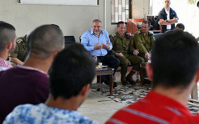Defense Minister Avigdor Liberman meets with undercover soldiers from the army's elite Duvdevan unit on October 9, 2018. (Ariel Hermoni/Defense Ministry) Defense Minister Avigdor Liberman meets with undercover soldiers from the army's elite Duvdevan unit on October 9, 2018. (Ariel Hermoni/Defense Ministry)
