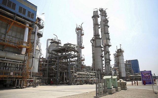 Part of the Pardis petrochemical complex facilities in Assalouyeh on the northern coast of the Persian Gulf, Iran, September 4, 2018. (Iranian Presidency Office via AP) Part of the Pardis petrochemical complex facilities in Assalouyeh on the northern coast of the Persian Gulf, Iran, September 4, 2018. (Iranian Presidency Office via AP)