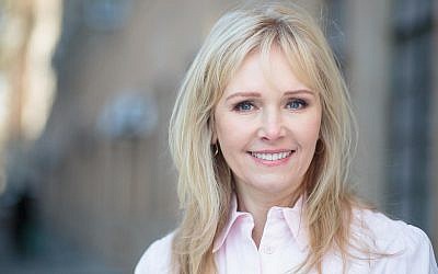 Angela Himsel (Charles Chessler)