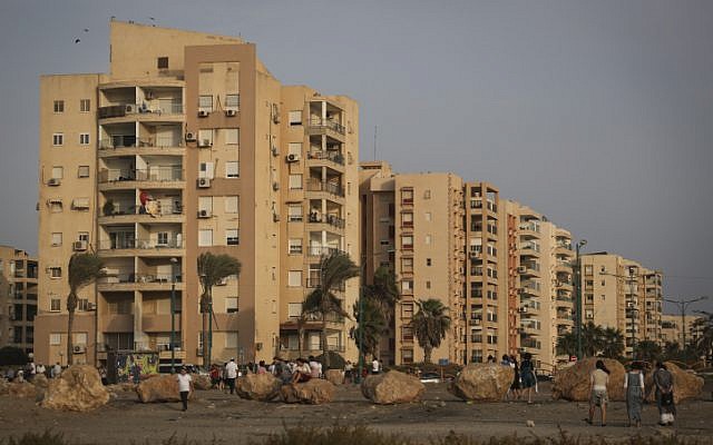 Illustrative photo of buildings in Kiryat Yam, near Haifa, September 14, 2015. (Hadas Parush/Flash90)