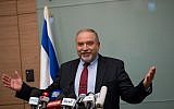 Defense Minister Avigdor Liberman announces his resignation following a ceasefire with Hamas in the Gaza Strip, during a press conference in the Knesset on November 14, 2018. (Yonatan Sindel/FLASH90)