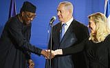 Prime Minister Benjamin Netanyahu (C) and his wife Sara host Chad's President Idriss Deby Itno (L) at the Prime Minister's Residence in Jerusalem on November 25, 2018. (Marc Israel Sellem/POOL)
